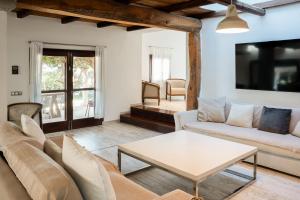 Can Calyssa Luxury Villa Near City Center