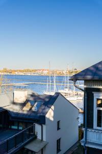 Cozy riverside penthouse