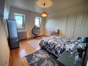 Appartements large 5-bedroom 2 floor apartment 200 m2 : photos des chambres