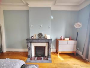 large 5-bedroom 2 floor apartment 200 m2