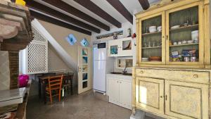 Casa Yellow Corner - Seasons Real Estate - Burano