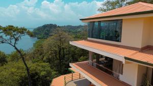 Issimo Suites (Adults Only)