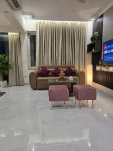 The Elite Studio