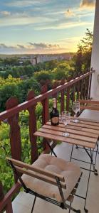 Pokoj s krásným výhledem, vlastním balkónem a soukromou koupelnou