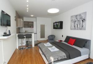 Apartment Moonstone 3