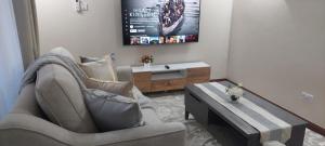 Serene BnB - Apt 04 Makongo after Mlimani City