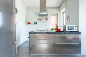 the RED penthouse - Leonardo MXP Lake Maggiore private park