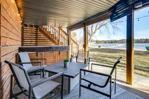 Boat Dock, Hot Tub and Deck Lakefront Nekoosa Home!