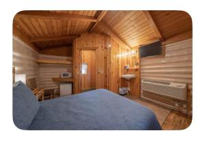 Ashton Log Cabins