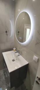 Annas Apartments and Studios - Planespotters Paradise!!!