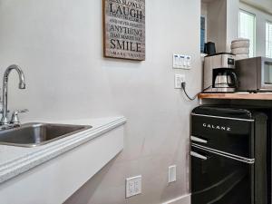 Atlantis House Suites