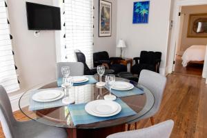 Sailfish Suite on Duval