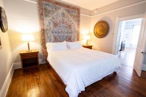 Sailfish Suite on Duval