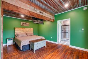 Near Wineries Country Condo in New Haven