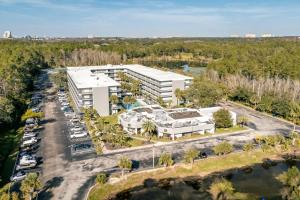 Luxury Studio Gem 10min to Disney Pool and Amenities