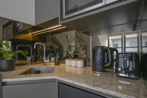 Architect-Designed Studio Retreat in Surry Hills