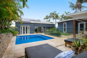 Spacious Oceanview Escape with Pool and Cabana