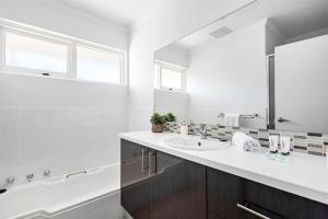 Bayswater Retreat, 3 Bed house.