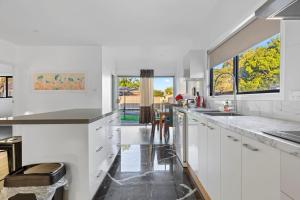 Spacious Wyong Getaway