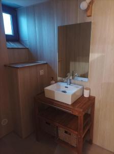 Maisons de vacances Le refuge de la source : photos des chambres