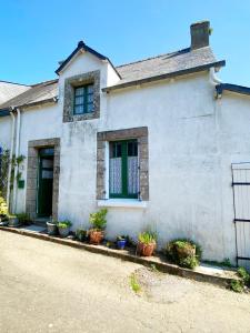 Les Hortensias à ST GILLES VIEUX MARCHE WIFI NETFLIX CALME