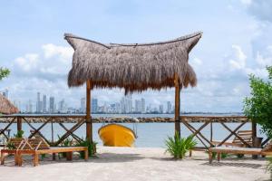 AMALIFE Beach Club & Hotel