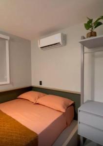 Apartamento moderno com 2 quartos e cama queen-size