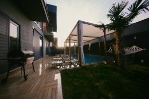 Andalus Villas Lake View NO ALCOHOL ALLOWED with Heated Pool