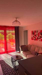 Appartements appartement-Rez de jardin, parking prive et Tram : photos des chambres