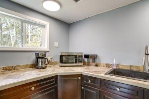 Walk to Main Street Family-Friendly Crisfield Gem