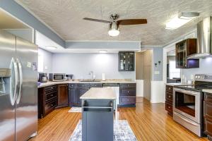 Walk to Main Street Family-Friendly Crisfield Gem