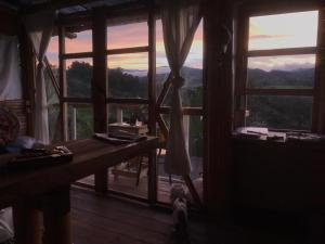 Hospedaje Rural La Trinchera Mirador a la montañas Cerro Azul Trujillo