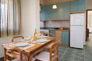 Kates Place Apartment, 5 walk from the beach