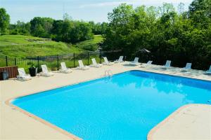 Forest Getaway & Golf at Lake