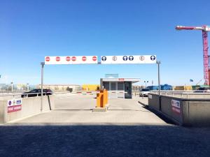 Seaside Getaway w Balcony