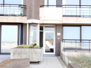 Apartment in Nieuwpoort near Sandy Beaches