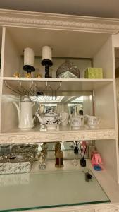 Stylish 1BR, sunset view, netflix, parking, fast Wi-FI