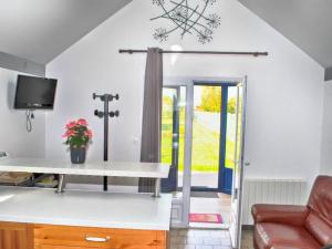 Maisons de vacances Charmant gite au coeur du Val de Loire avec jardin privatif, proche des chateaux et vignobles - FR-1-381-50 : photos des chambres