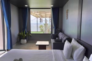 Queen Sea Resort - Đảo Phú Quý