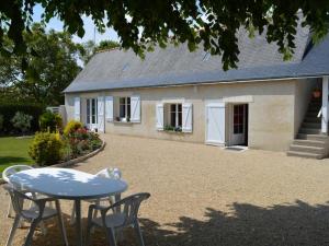 Maisons de vacances Maison renovee au coeur des vignobles avec jardin, modernite et confort pres des chateaux de la Loire - FR-1-381-168 : photos des chambres