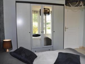 Maisons de vacances Maison renovee au coeur des vignobles avec jardin, modernite et confort pres des chateaux de la Loire - FR-1-381-168 : photos des chambres