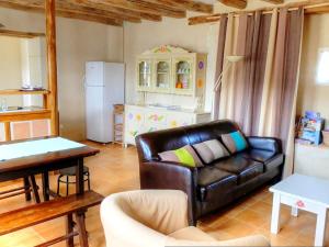 Maisons de vacances Location saisonniere: Gite de charme avec jardin prive, proche des chateaux de la Loire et de la nature - FR-1-381-200 : photos des chambres