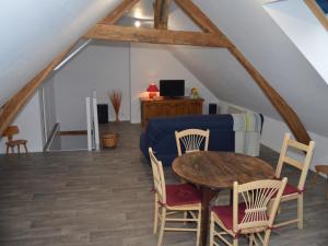Maisons de vacances Charmant gite rural avec jardin, proche Amboise et Blois, ideal pour familles, randonneurs et amoureux de nature - FR-1-381-145 : photos des chambres