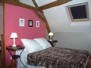 Gîte authentique à Brizay avec jardin privé et piscine - FR-1-381-238