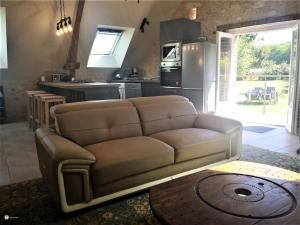 Maisons de vacances Charmante longere en Touraine avec jardin privatif, proche des chateaux et du zoo de Beauval - FR-1-381-505 : photos des chambres