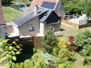 Maisons de vacances Charmante maison proche Chateaux de la Loire, jardin prive, parfait pour couples et familles - FR-1-381-371 : photos des chambres
