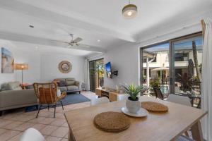 선샤인코스트 Noosa Place Resort 4성급 호텔 로비