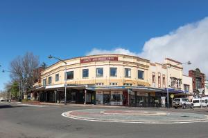 Explore the Blue Mountains on foot