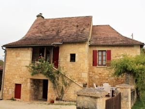 Maisons de vacances Gite pres de Sarlat avec cheminee, jardin clos et activites en Dordogne - FR-1-616-73 : photos des chambres