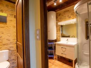 Maisons de vacances Maison perigourdine renovee proche Le Bugue, grand jardin, 3 chambres - FR-1-616-50 : photos des chambres